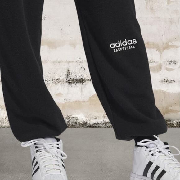 Adidas Women's Select Basketball Sweat Pants Black Size Small - Picture 2 of 6